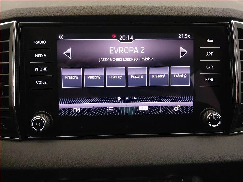 Škoda Karoq (2020) Style Plus 1.5 TSI - fotka 13 z 17