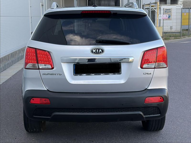 Kia Sorento (2011) 7MÍST/2.2d AT 145kW/BEZ KOROZE - fotka 7 z 21