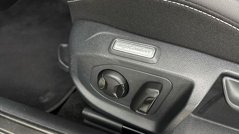 Volkswagen Arteon 2.0 TDI DSG Elegance - fotka 21 z 27