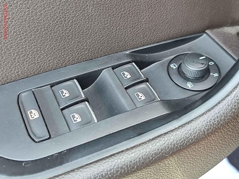 Škoda Superb (2016) 2.0TSi 4x4, ČR, DSG, bixen - fotka 32 z 37
