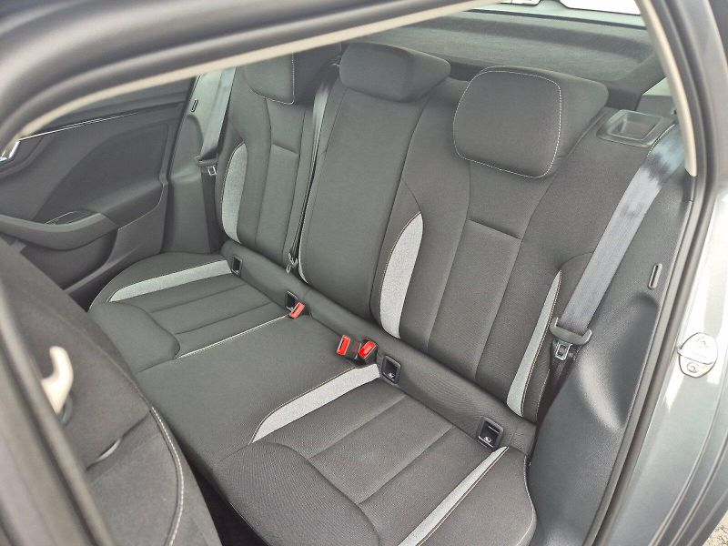 Škoda Kamiq (2025) SELEC TSI 85/1.0 M6F - fotka 14 z 30