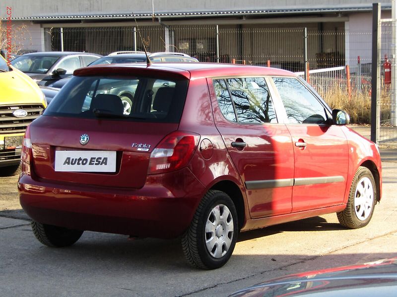 Škoda Fabia (2008) 1.2 HTP, ČR, STK1/28 - fotka 4 z 12