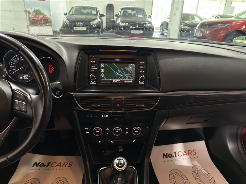 Mazda 6 2,2   D 129 kW SPORT BOSE 1.MA - fotka 26 z 43