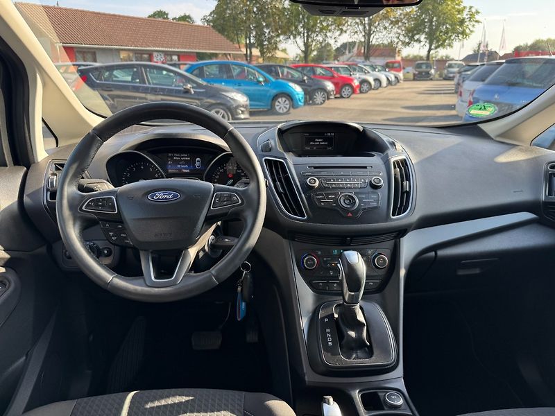 Ford C-MAX (2017) 1,5 Eco Boost 110 Kw Automat - fotka 18 z 35