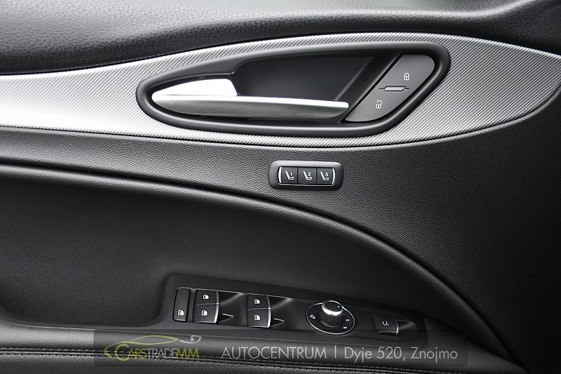Alfa Romeo Stelvio 2.2 JTDm 154kW  Připravujeme - fotka 26 z 49