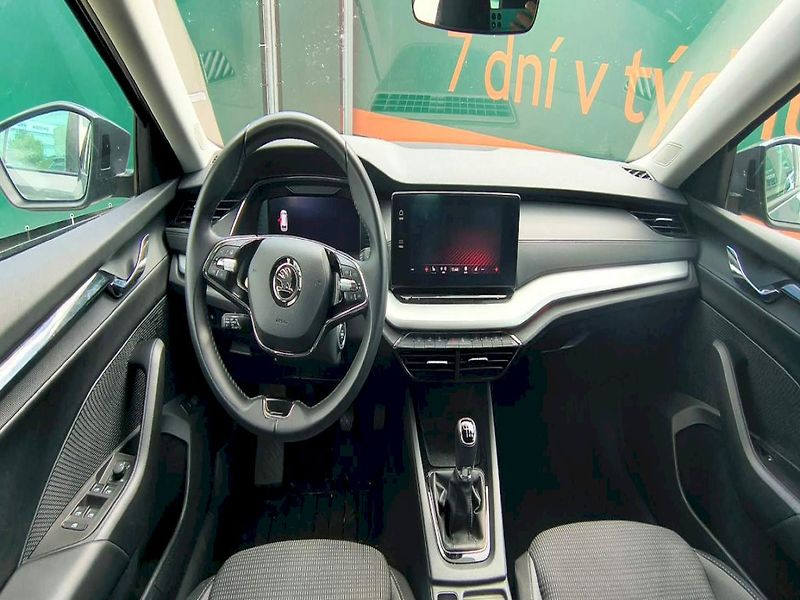 Škoda Octavia (2024) COMBI FRESH PLUS 2.0TDI 85kW K - fotka 13 z 23