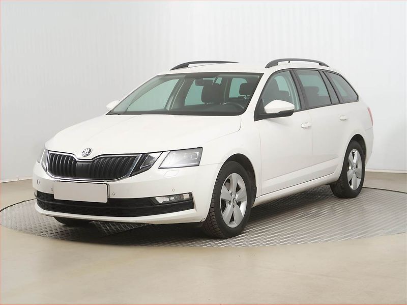 Škoda Octavia (2018) 1.5 TSI, Automat, Serv.kniha - fotka 2 z 15
