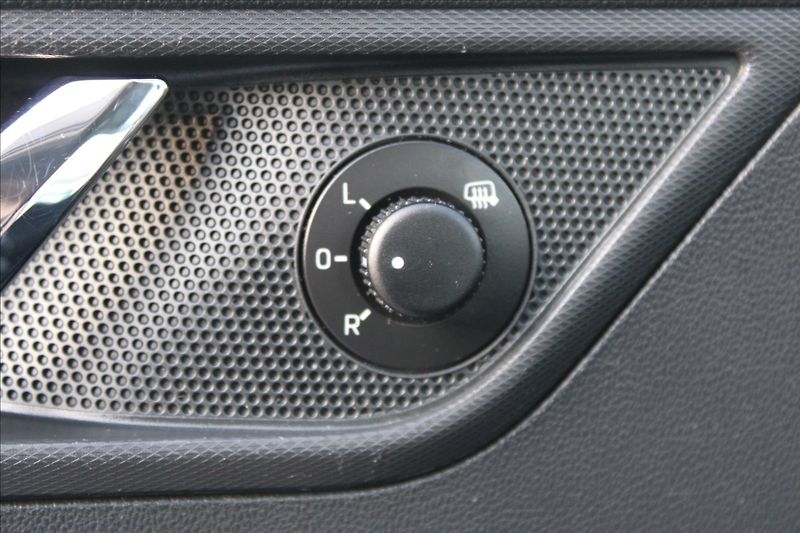 Škoda Rapid 1,4 TDI  NOVÉ V ČR - fotka 19 z 32