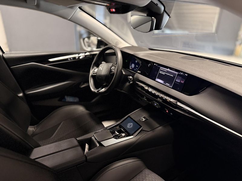 DS Automobiles DS4 (2023) 1.2 PURETECH,ČR,ZÁRUKA - fotka 39 z 72