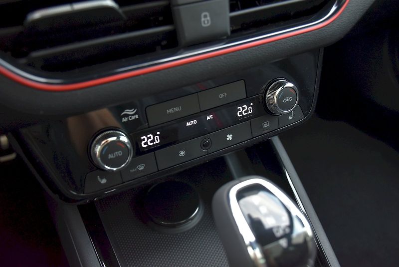 Škoda Kamiq (2026) Monte Carlo 1,0 TSI 85 kW 7-st - fotka 32 z 36