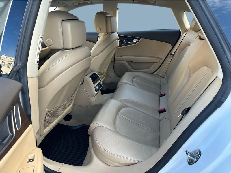 Audi A7 3.0Bitdi S-line  230kw Quattro - fotka 12 z 30
