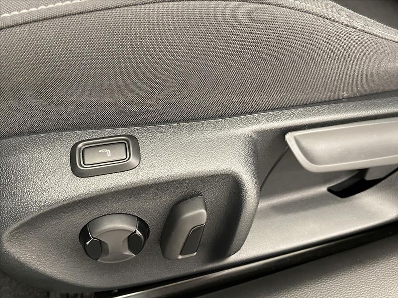 Škoda Superb 2,0 TDI 110kW DSG Selection - fotka 20 z 30