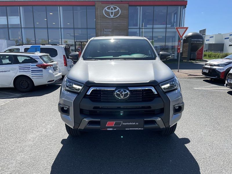 Toyota Hilux 2.8D Invincible ODBĚR 3/2027 - fotka 9 z 30