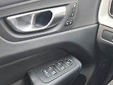 Volvo EX60 (2023) B5 AWD 2.0 MHEV 184kW, ČR, 1 M - náhled 14