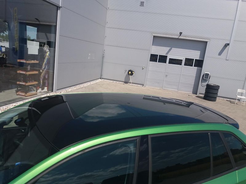 Škoda Rapid 1.4TSi,DSG,XENONY,PANORAMA!! - fotka 10 z 31