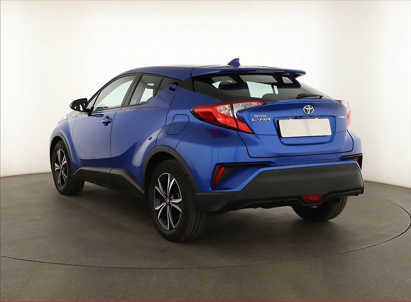 Toyota C-HR (2018) 1.8 Hybrid - fotka 4 z 15