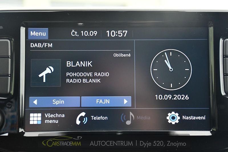 Hyundai i30 1.6CRDi SMART KAMERA CARPLAY - fotka 36 z 50
