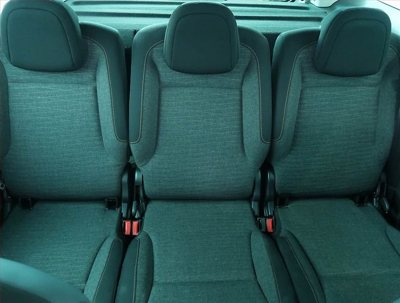Citroën Berlingo (2016) Shine 1.6 BlueHDi, 5Míst, ČR - fotka 10 z 17