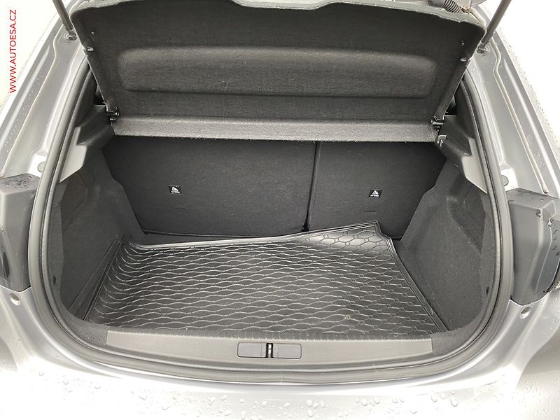 Peugeot 208 (2021) 1.2 PT, AC, tempo, kamera - fotka 7 z 18