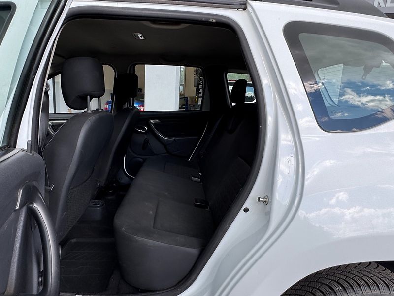 Dacia Duster (2014) 1.6 16V 4x4, odpočet DPH!!! - fotka 11 z 24