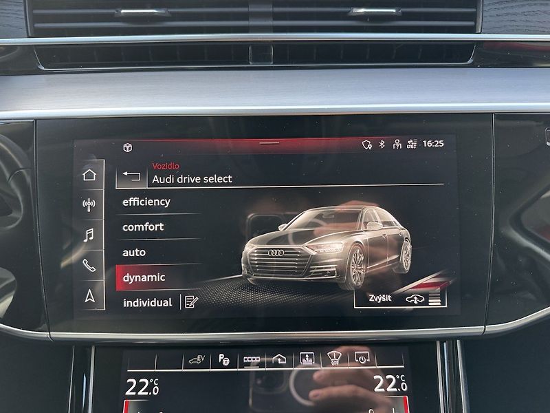 Audi A8 (2022) 55TSFi Martix Vzduch B&O - fotka 12 z 49