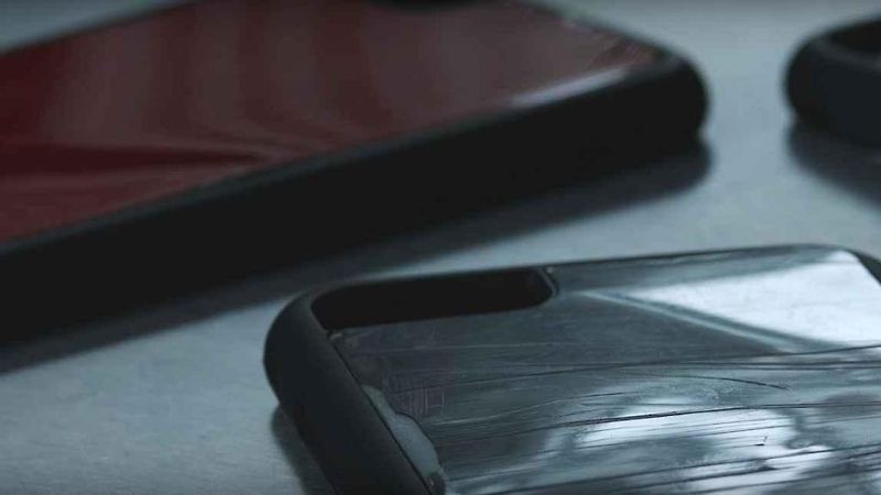 Kryty Volkswagen Crashed Case pro iPhone 8.