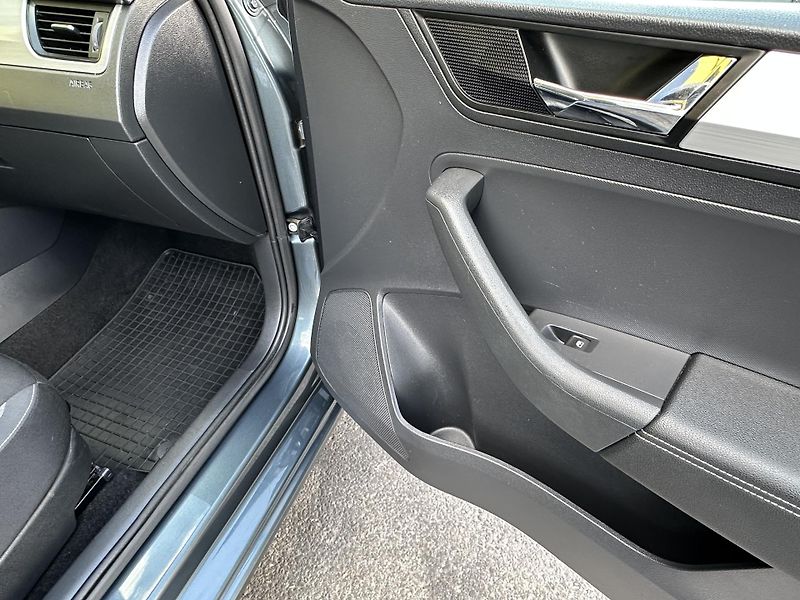 Škoda Rapid (2018) SPACEBACK 1.0TSI/70kW * 2.Maj  - fotka 21 z 35