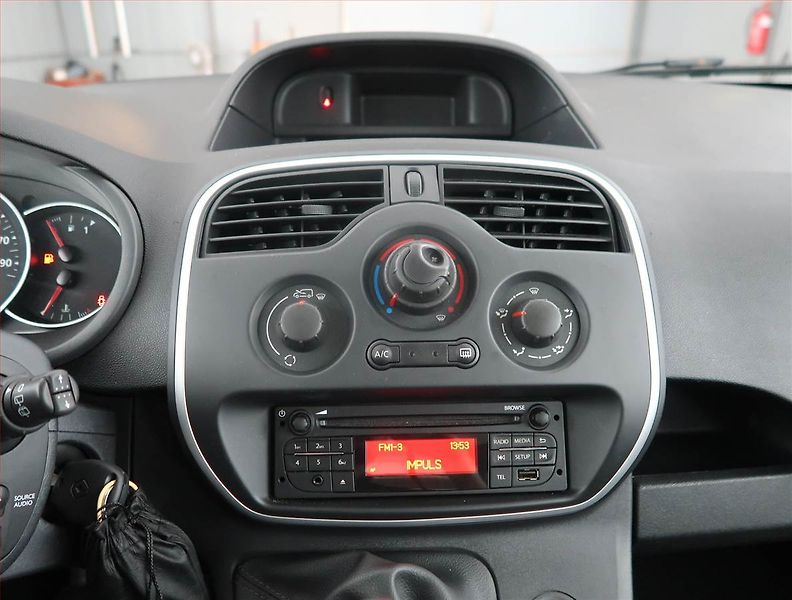 Renault Kangoo (2021) 1.5 dCi, 5Míst, ČR, 1Maj, DPH - fotka 12 z 19