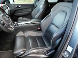 Volvo XC60 (2019) 2.0 D 4x4, R-design, AT, LED - náhled 9