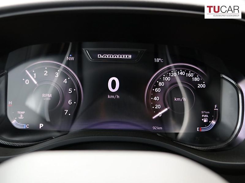 RAM 1500 (2024) Laramie G/T 5.7 HEMI E-Torque  - fotka 13 z 46