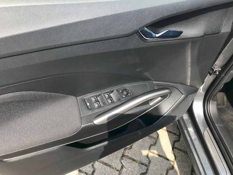 Škoda Fabia (2025) Top Selection 1,0 TSI DSG - fotka 18 z 27