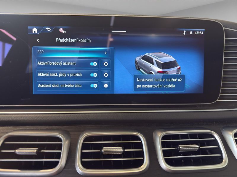 Mercedes-Benz GLE (2025) 450 D 4MATIC - fotka 15 z 21