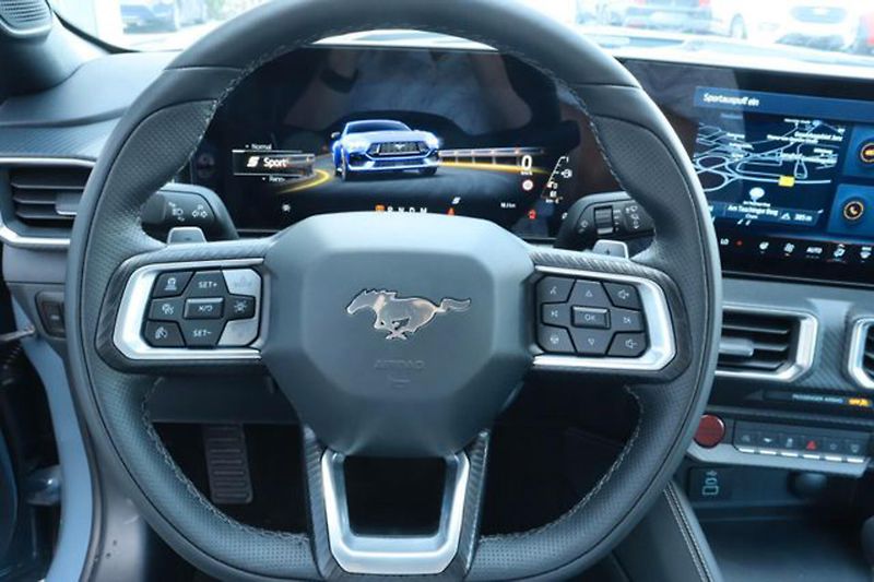 Ford Mustang (2026) 5.0 Convertible MagneRide - fotka 18 z 23