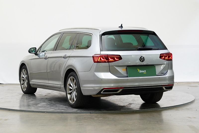 Volkswagen Passat - fotka 4 z 6