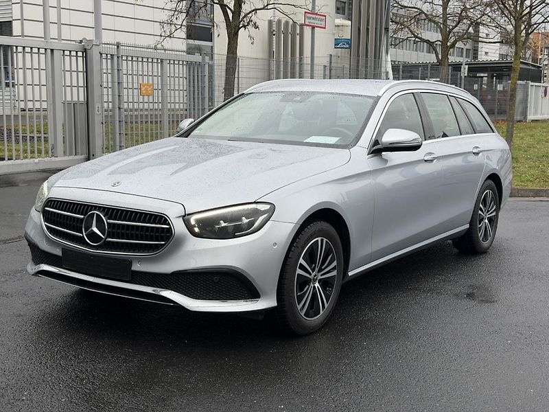 Mercedes-Benz Třídy E E 220 d T 9G-TRONIC Avantgarde - fotka 16 z 36