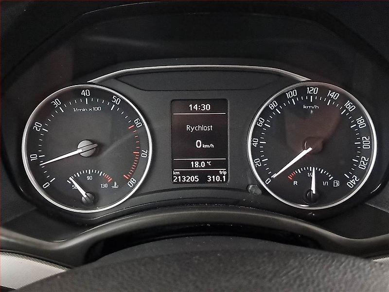 Škoda Octavia (2010) Elegance 1.6, Serv.kniha - fotka 11 z 14