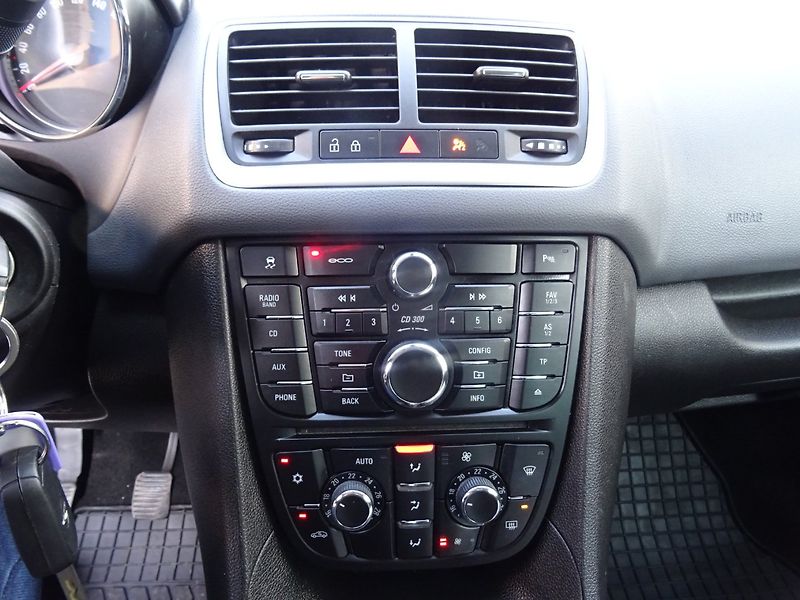 Opel Meriva (2013) 1.4i,88kW,S.kniha,tažne,klima - fotka 15 z 24
