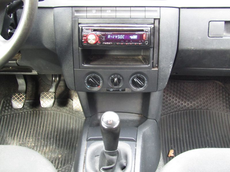 Škoda Fabia (2004) 1.4 TDI 55kW - fotka 16 z 36