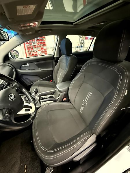 Kia Sportage 1.7 CRDi 85 kW - fotka 16 z 19