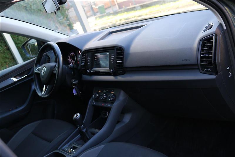 Škoda Karoq 1,0 85kW, ČR, 45000 KM - fotka 24 z 36