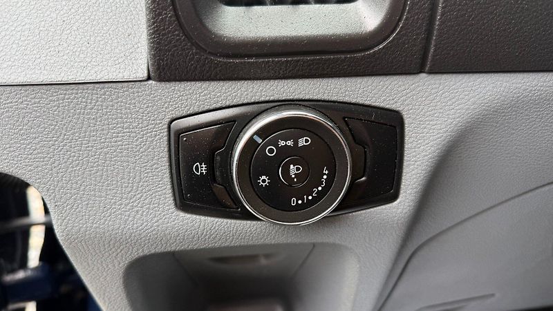 Ford Transit Courier (2017) 2.0TDCi 96kW*5míst*Tažné*L4H4* - fotka 11 z 21