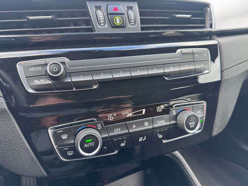 BMW X2 (2022) 4X4 25E 1,5i 162KW ZÁRUKA DPH - fotka 30 z 50