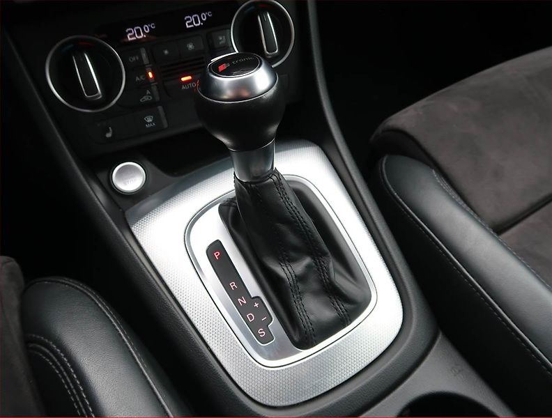 Audi Q3 (2016) 2.0 TDI, 4X4, Automat, Kůže - fotka 13 z 16