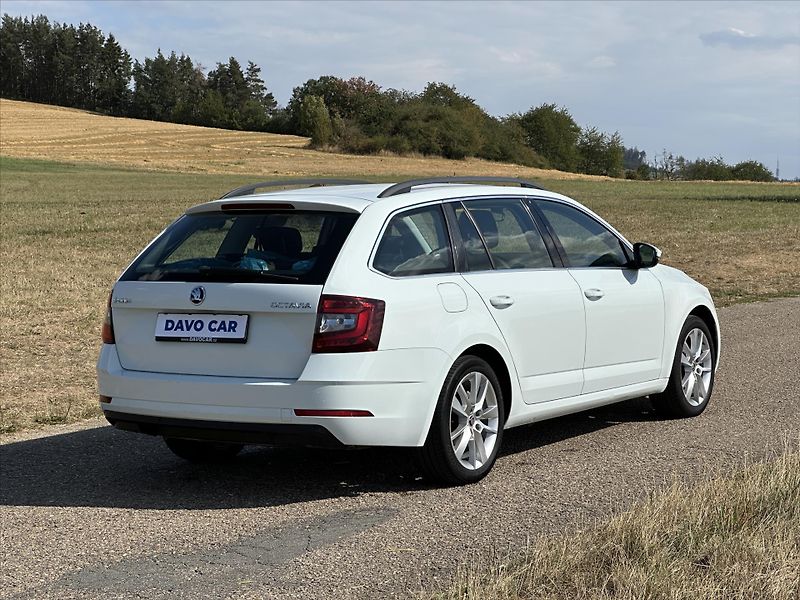Škoda Octavia 1.6 TDI CZ Style+ LED Navi - fotka 7 z 36