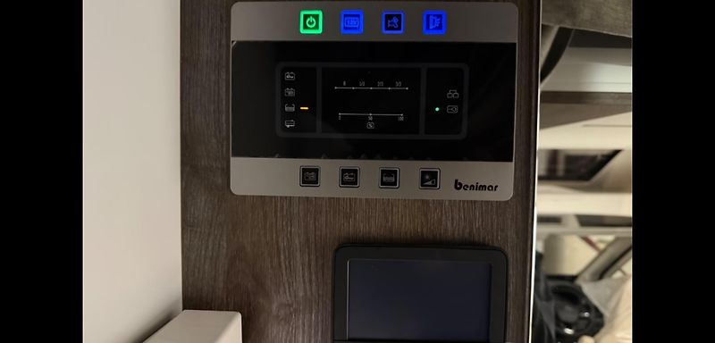 Benimar (2026) Tessoro 497 Nordkapp Queen bed - fotka 12 z 23
