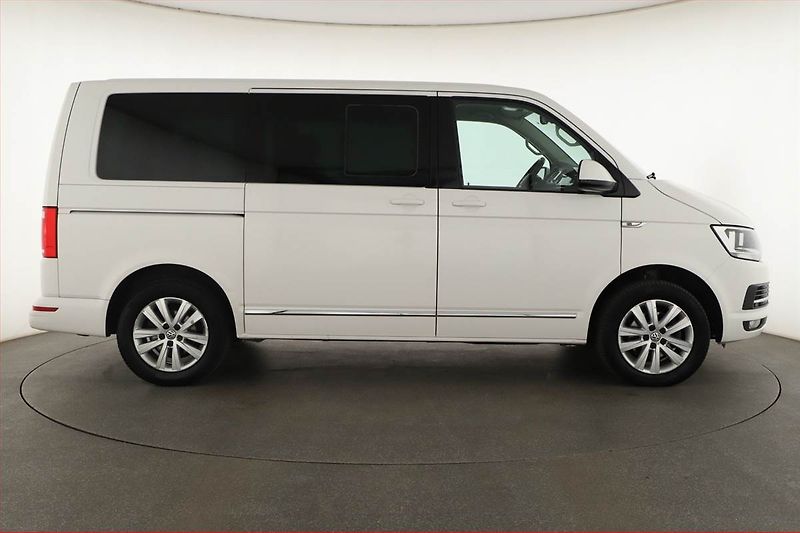 Volkswagen Multivan (2016) Highline 2.0 TDI, ČR - fotka 6 z 20