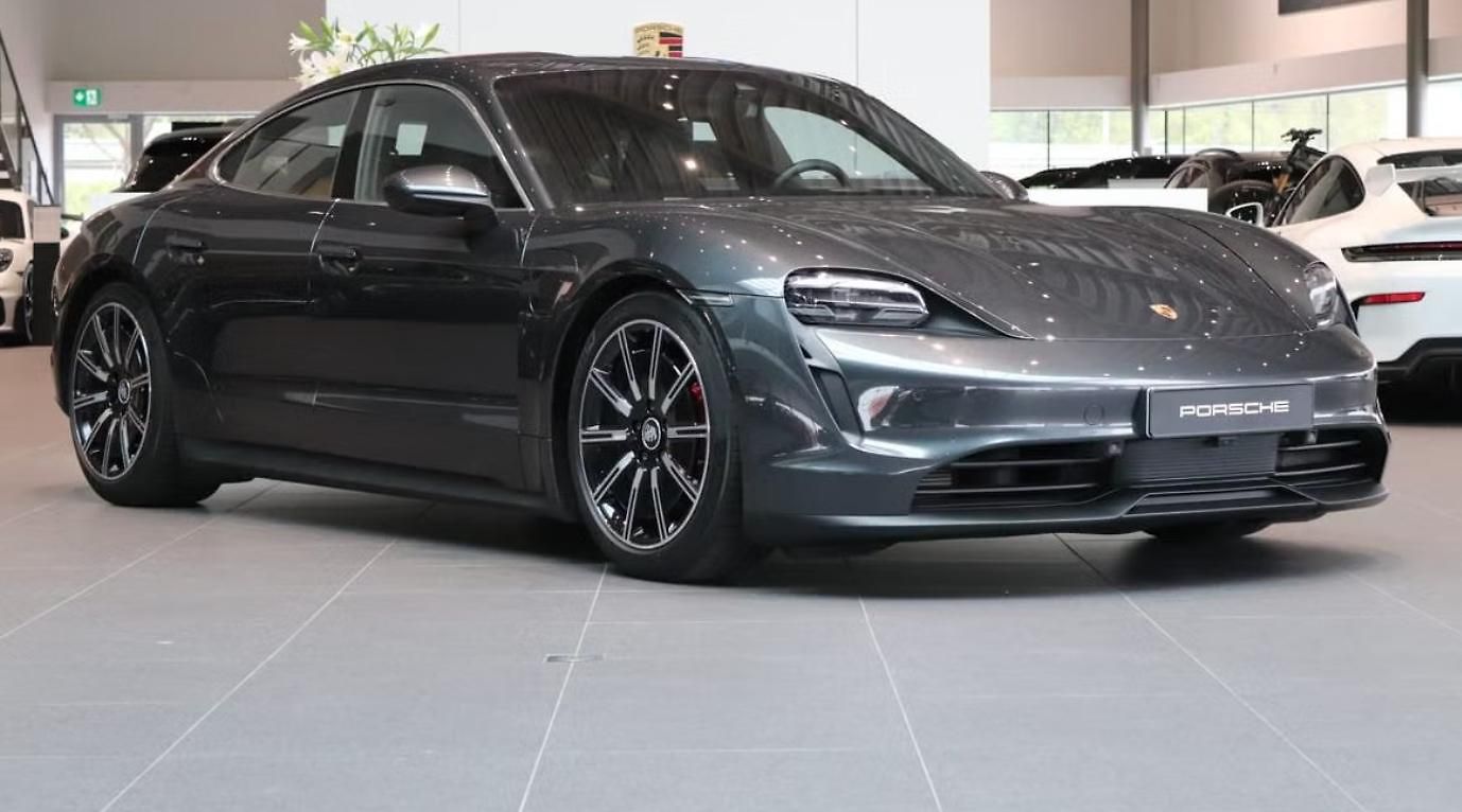 Porsche Taycan 4S AWD 79 kWh Matrix