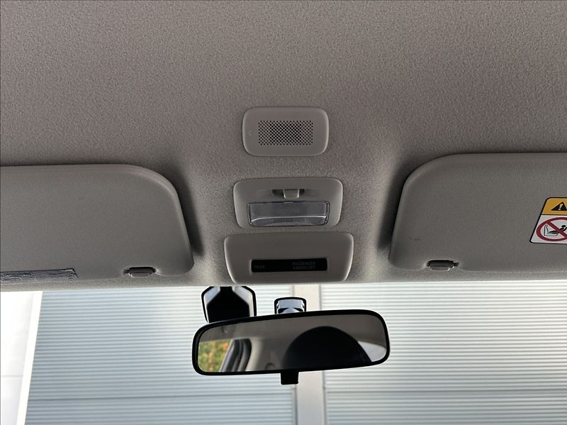 Mitsubishi Space Star 1,2 71PS  Invite A/T - fotka 28 z 53