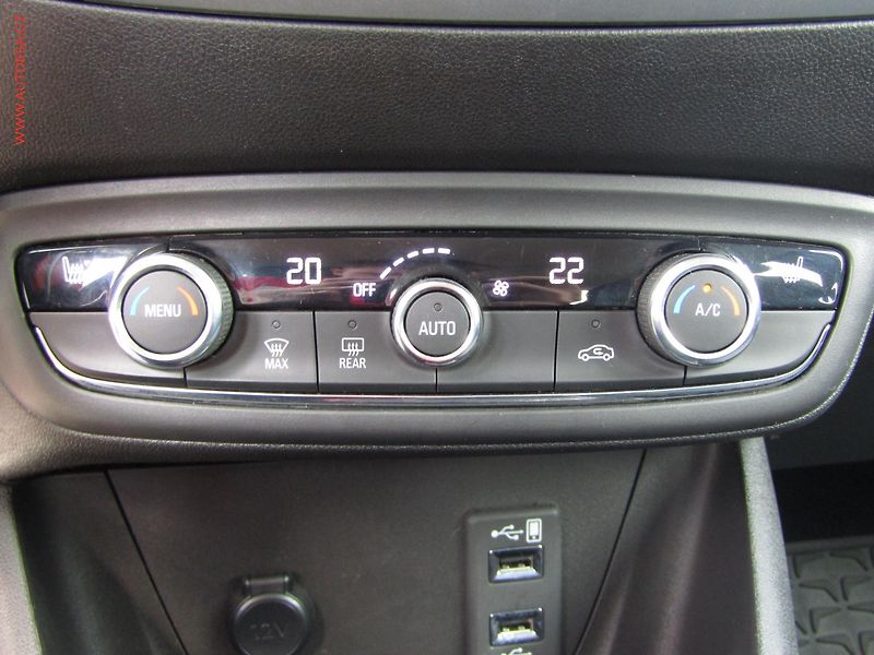Opel Crossland (2021) 1.2 T, 1.maj,ČR, Elegance - fotka 17 z 17