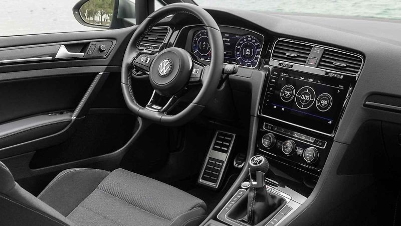 Golf R patří mezi nejzajímavější současné ostré hatchbacky.